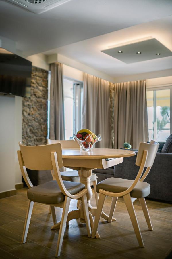 Black Rocks Luxury Seafront * Agios Gordios (Corfu)